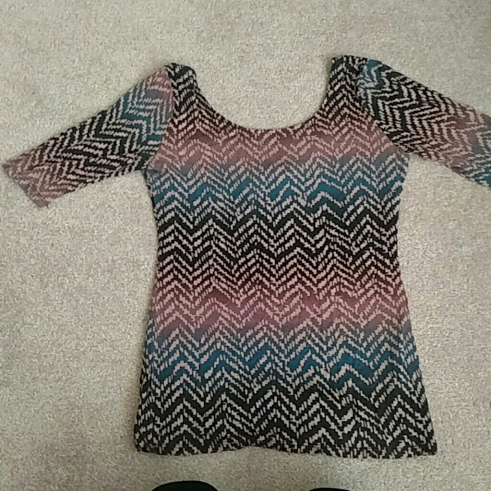 Colorful fitted shirt